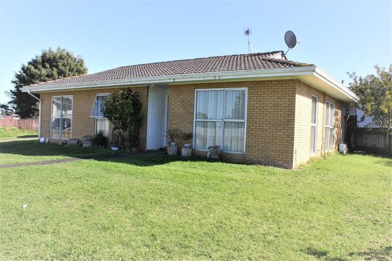 Photo of property in 1 Ettrick Place, Mangere East, Auckland, 2024