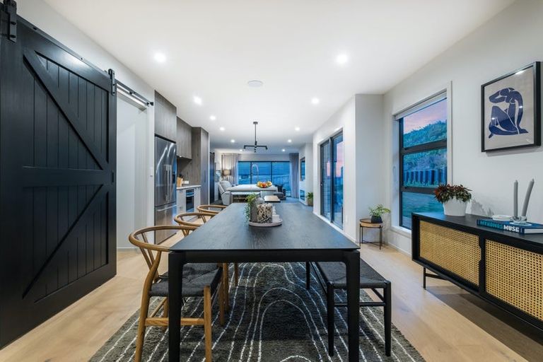 Photo of property in 20 Queen Charlotte Drive, Aotea, Porirua, 5024