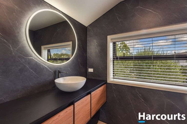 Photo of property in 20a Sunrise Valley Road, Upper Moutere, 7173