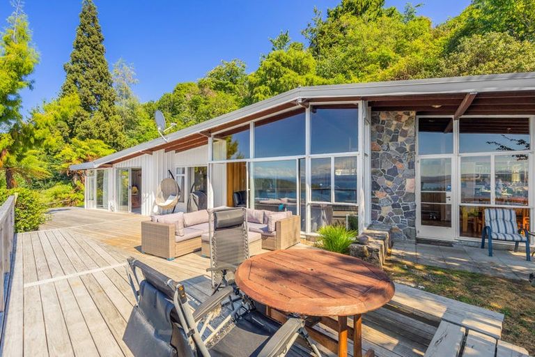 Photo of property in 846 Wily Terrace, Acacia Bay, Taupo, 3330