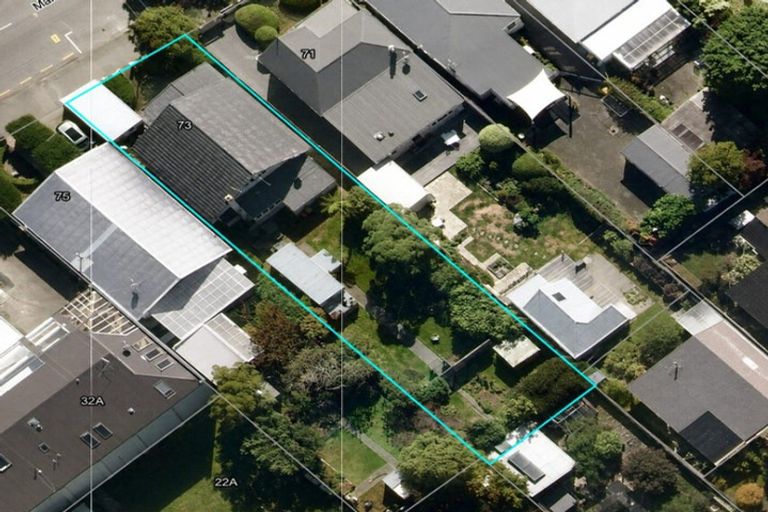 Photo of property in 73 Marine Parade, Eastbourne, Lower Hutt, 5013