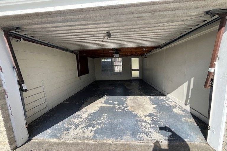 Photo of property in 2/11 Beaconview Rise, Farm Cove, Auckland, 2012