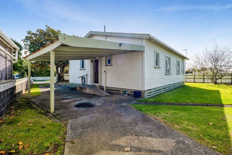 Photo of property in 239 Coronation Avenue, Welbourn, New Plymouth, 4310