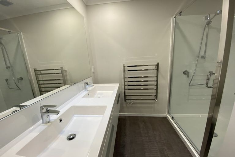 Photo of property in 23 Koreke Close, Kenepuru, Porirua, 5022