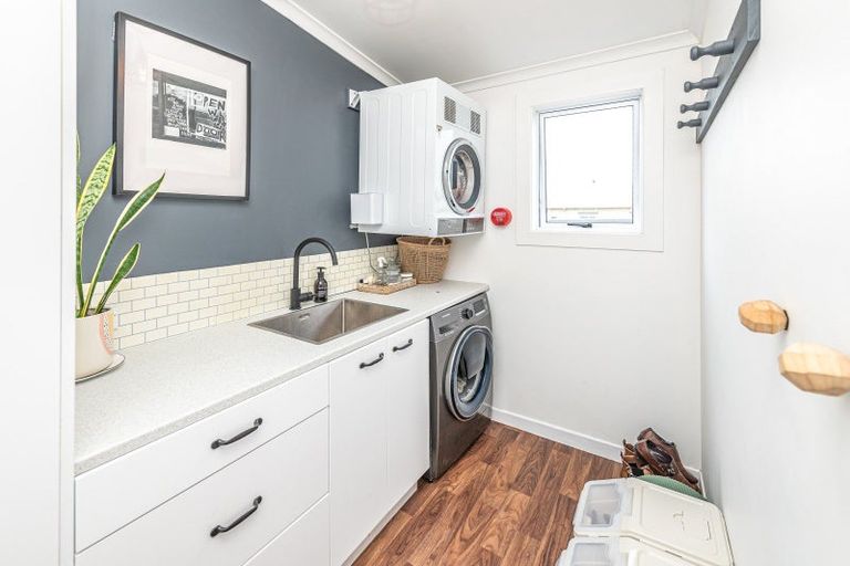 Photo of property in 92 Niblett Street, Whanganui, 4500