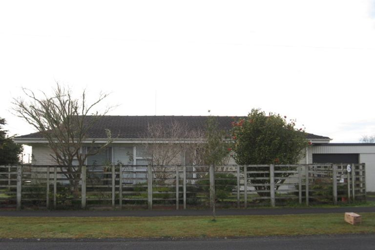 Photo of property in 6 Walter Street, Fairfield, Hamilton, 3214