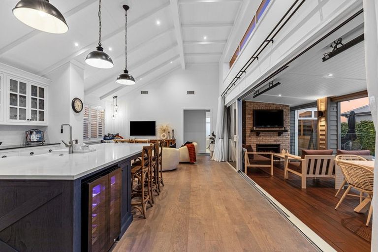 Photo of property in 6 Mollisia Lane, Papamoa Beach, Papamoa, 3118