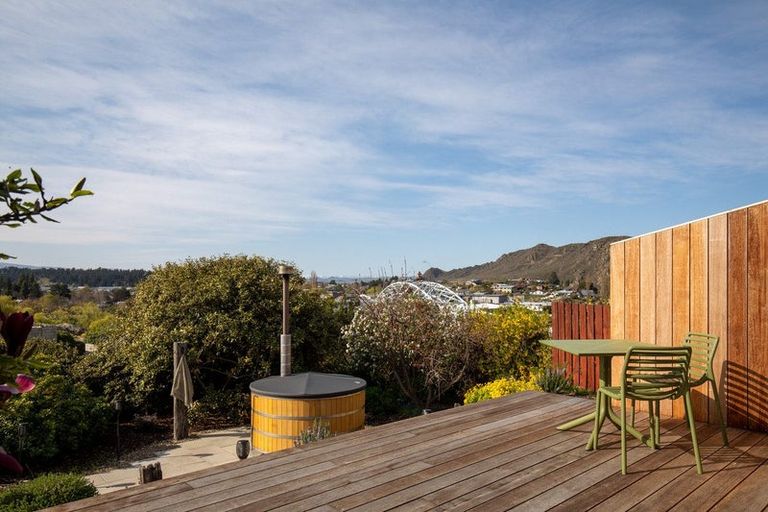 Photo of property in 11 Hart Place, Bridge Hill, Alexandra, 9320