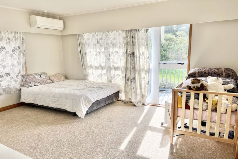 Photo of property in 14 Lyttelton Avenue, Forrest Hill, Auckland, 0620