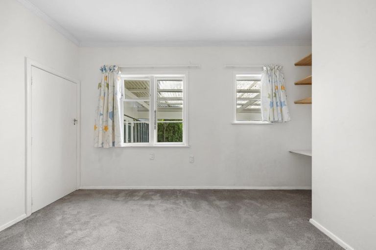 Photo of property in 35 Kopara Grove, Stokes Valley, Lower Hutt, 5019