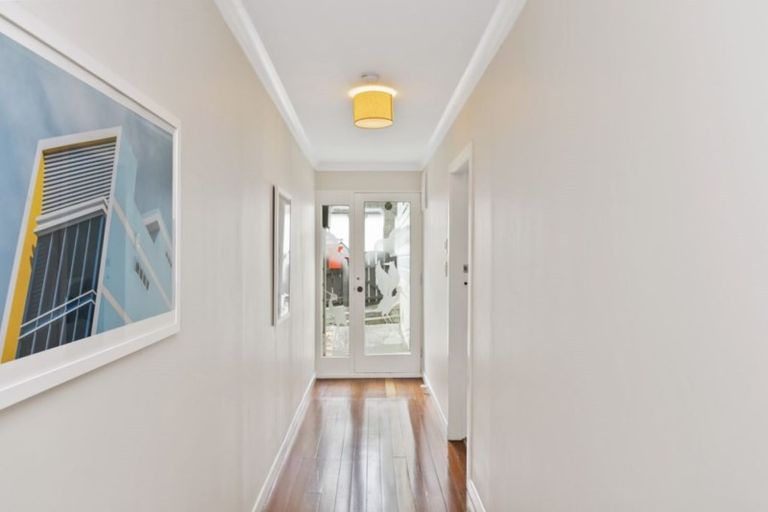 Photo of property in 4 Reuben Avenue, Brooklyn, Wellington, 6021