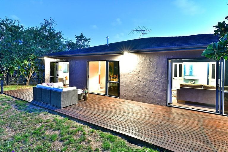 Photo of property in 135 Greenhithe Road, Greenhithe, Auckland, 0632