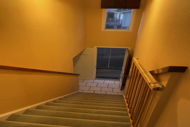 Photo of property in 1 Cyril Way, Paparangi, Wellington, 6037