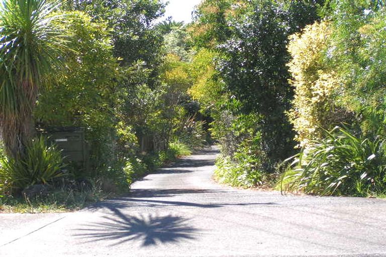 Photo of property in 1/5 Church Street, Northcote Point, Auckland, 0627