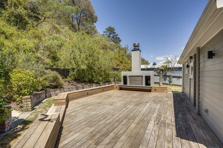 Photo of property in 7 Main Street, Hospital Hill, Napier, 4110