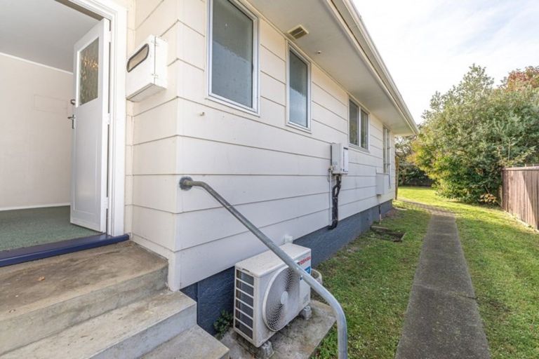 Photo of property in 12 Massey Street, Aramoho, Whanganui, 4500