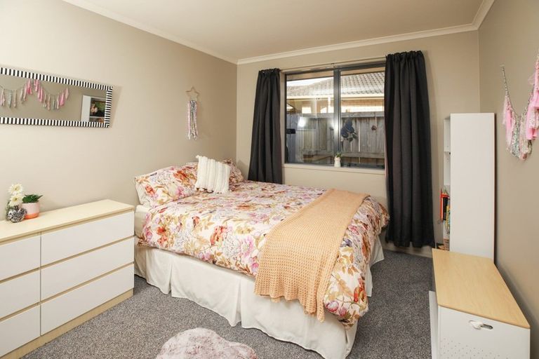 Photo of property in 5 Nobleman Place, Hamilton East, Hamilton, 3216