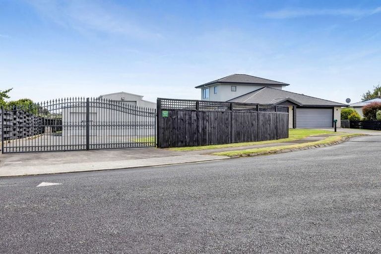 Photo of property in 17 Ponderosa Place, Opunake, 4616