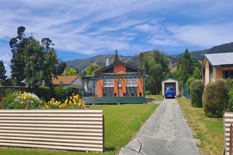 Photo of property in 4 Mill Street, Tapanui, 9522