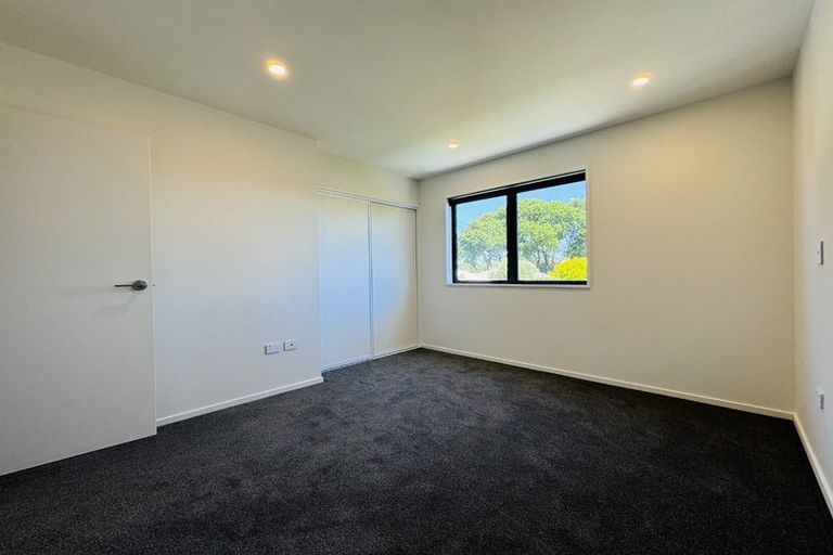 Photo of property in 2/9a Maronan Street, Woolston, Christchurch, 8023