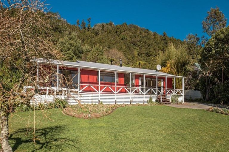 Photo of property in 64-66 Neighbours Street, Waimangaroa, Westport, 7891