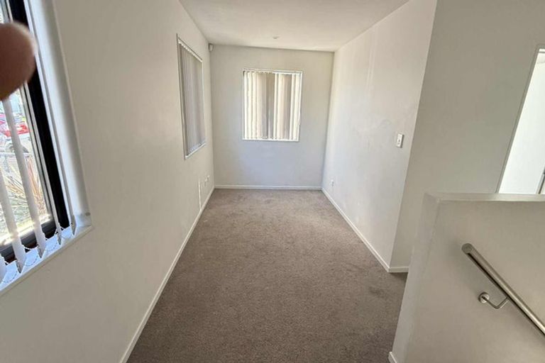 Photo of property in 74a Miller Road, Mangere Bridge, Auckland, 2022