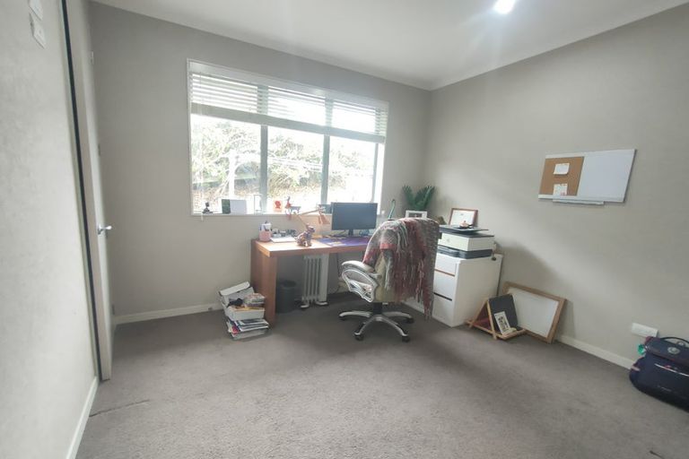 Photo of property in 26 Moore Street, Hillcrest, Auckland, 0627