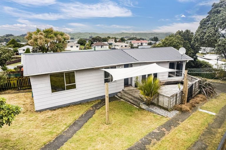 Photo of property in 184 Conclusion Street, Ascot Park, Porirua, 5024