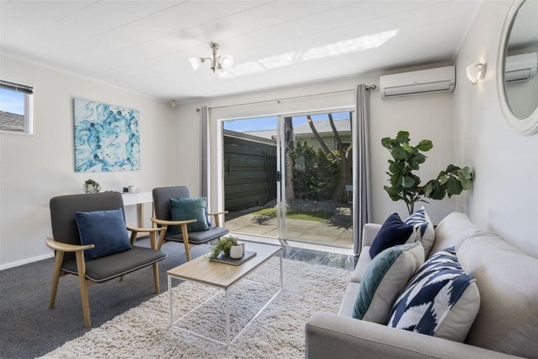 Photo of property in 40a Bauchop Road, Waterloo, Lower Hutt, 5011