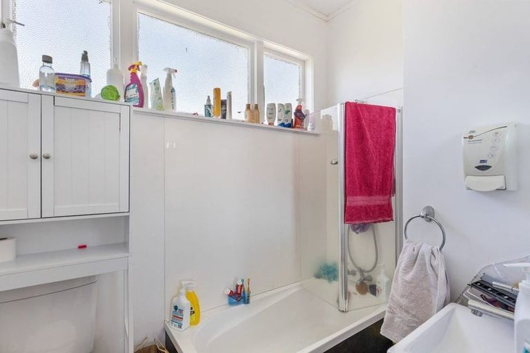 Photo of property in 46 Lyn Street, Lynmouth, New Plymouth, 4310