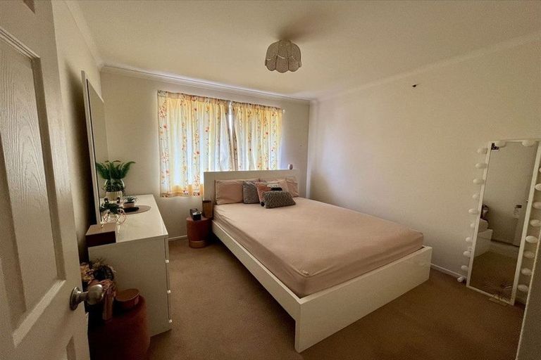 Photo of property in 9 Lake Panorama Drive, Henderson, Auckland, 0612