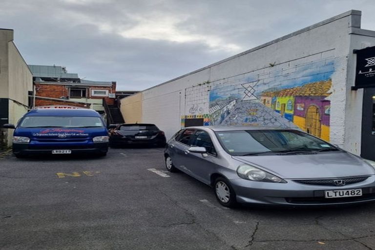 Photo of property in 3/469 Lake Road, Takapuna, Auckland, 0622