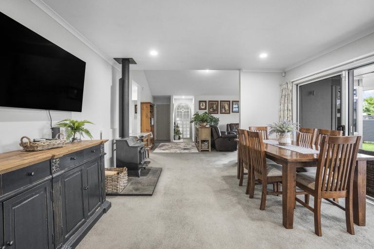 Photo of property in 10 Howard Street, Carterton, 5713