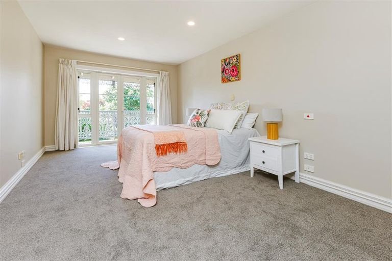 Photo of property in 10 Leneford Drive, East Tamaki, Auckland, 2013