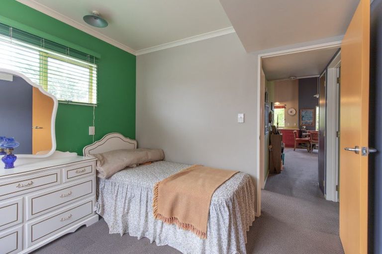 Photo of property in 13 Francis Drake Street, Waipukurau, 4200