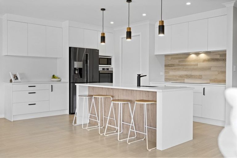 Photo of property in 39 Mike Smith Drive, Cambridge, 3434