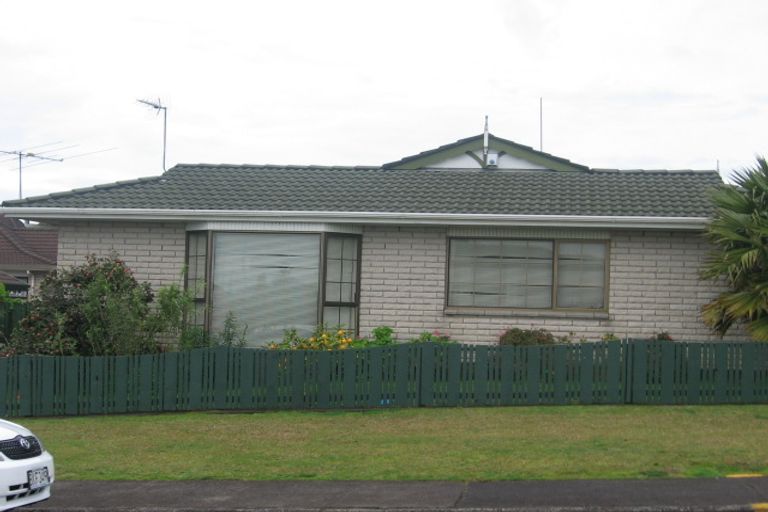 Photo of property in 1/4 Duke Street, Papakura, 2110