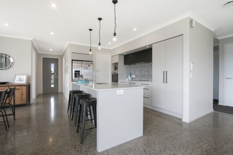 Photo of property in 100d Park Road, Katikati, 3129