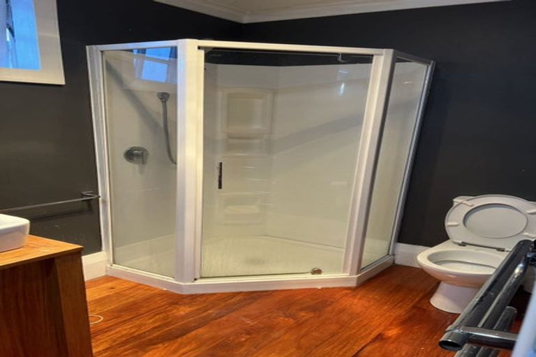 Photo of property in 6a Arawa Street, New Lynn, Auckland, 0600