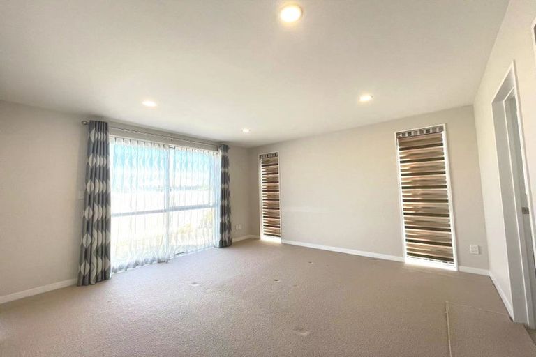 Photo of property in 14a Bridge Avenue, Te Atatu South, Auckland, 0610