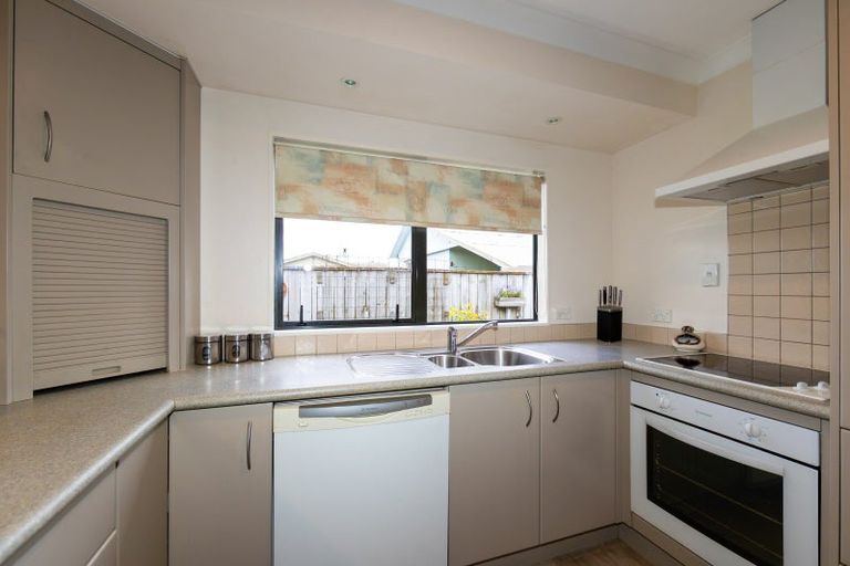 Photo of property in 2d Forward Street, Greenmeadows, Napier, 4112