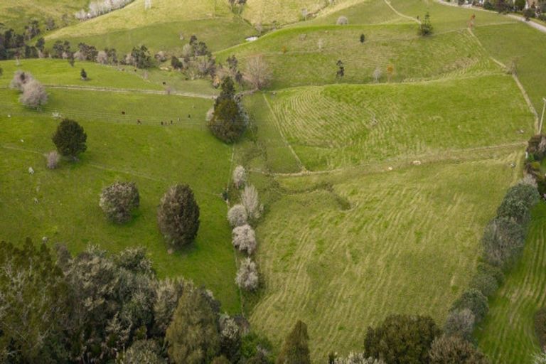 Photo of property in 167 Anderson Road, Helensville, 0875