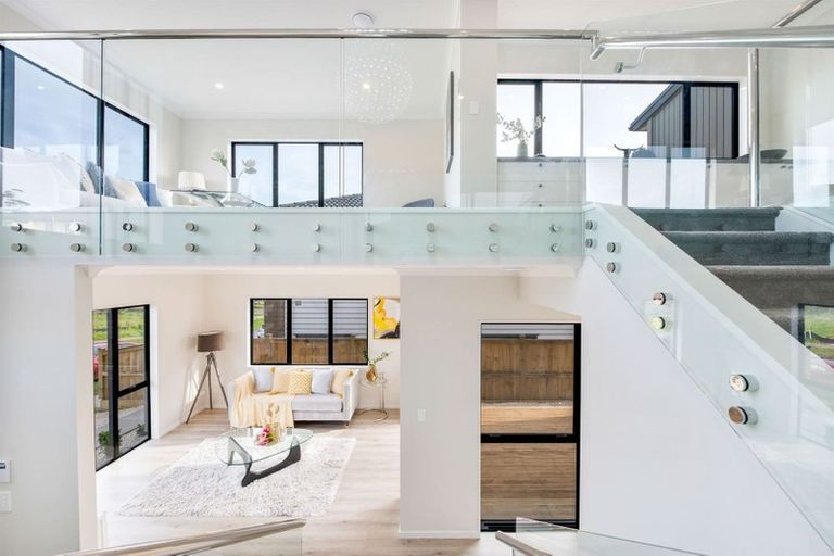 Photo of property in 18 Lime Hill Rise, Flat Bush, Auckland, 2019