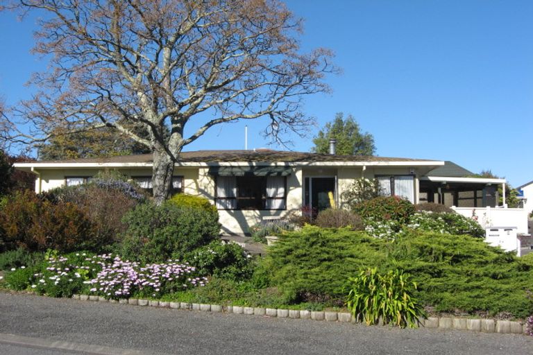 Photo of property in 3/34 Busby Hill, Havelock North, 4130