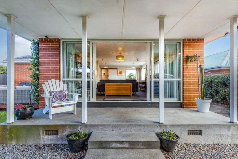 Photo of property in 50 Fovant Street, Russley, Christchurch, 8042