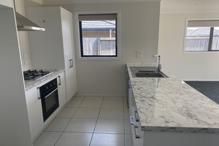 Photo of property in 9 Manawaroa Close, Grandview Heights, Hamilton, 3200