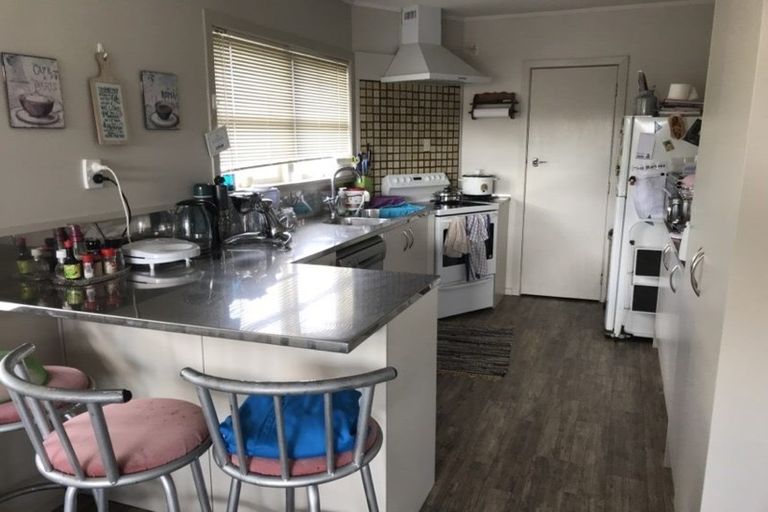 Photo of property in 17 Madill Street, Tuakau, 2121