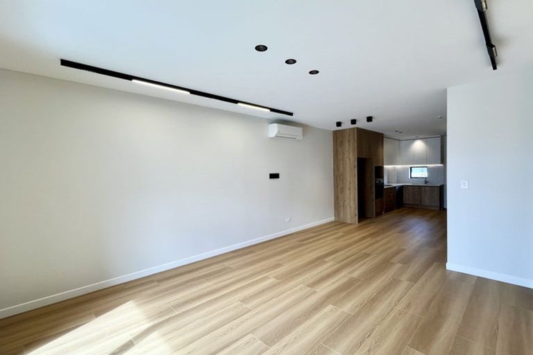 Photo of property in 29 Tieke Lane, Massey, Auckland, 0614