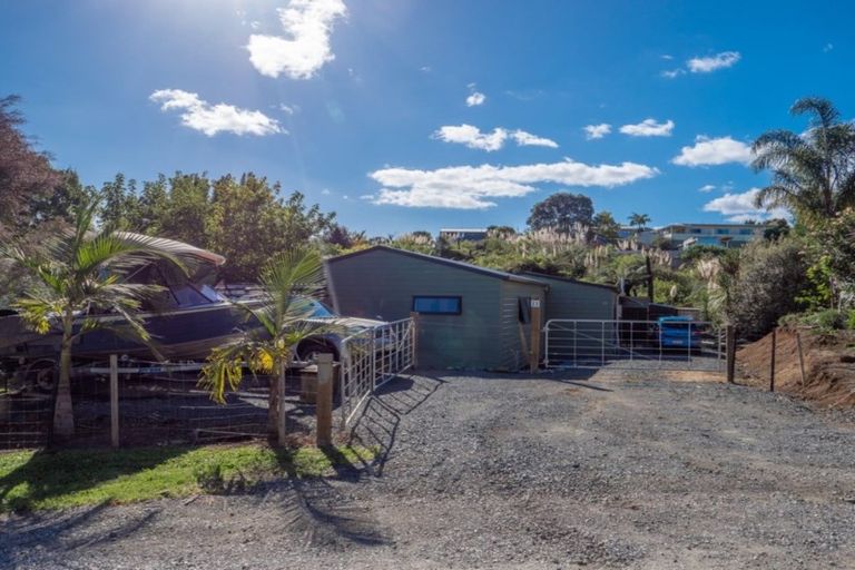 Photo of property in 23 Paradise Road, Coopers Beach, 0420