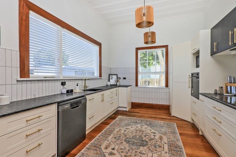 Photo of property in 125 Riverbend Road, Onekawa, Napier, 4110